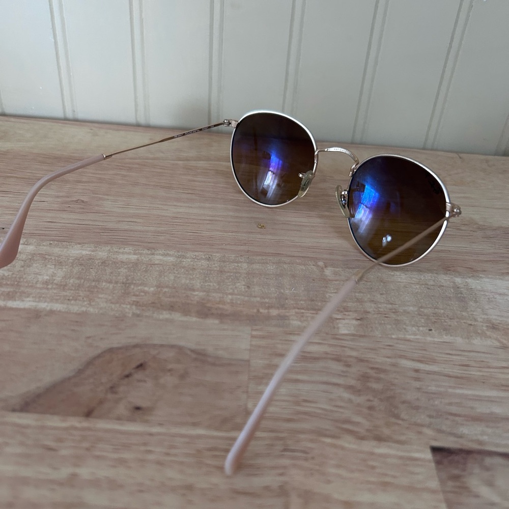 Ray-Ban Gold Frame Sunglasses with Brown Lenses - Picture 3 of 4